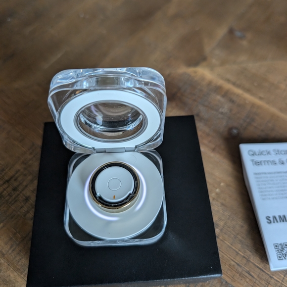 Samsung Galaxy Ring - Elegant Gold - Picture 5 of 9